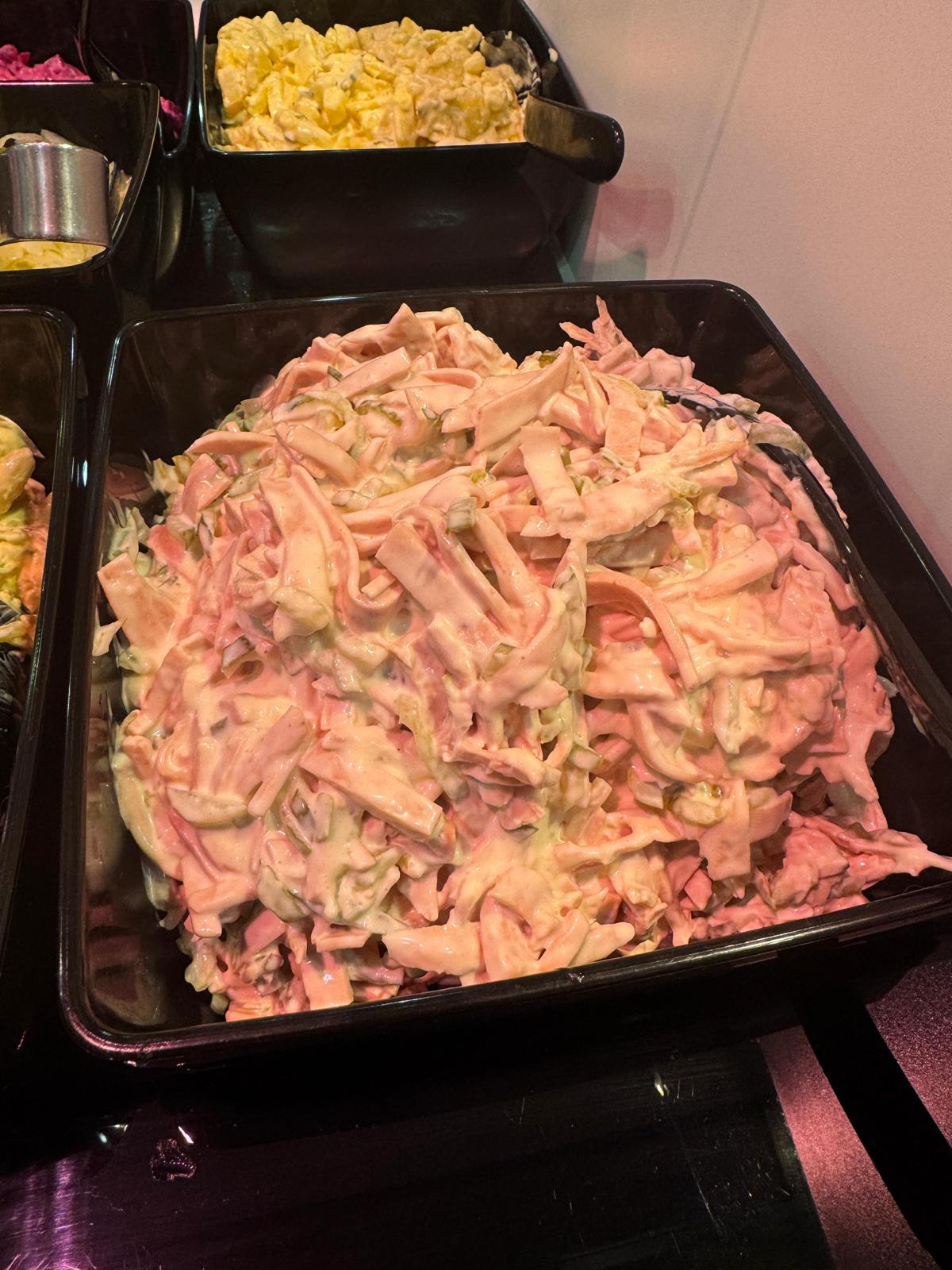 Fleischsalat aus eigener Herstellung